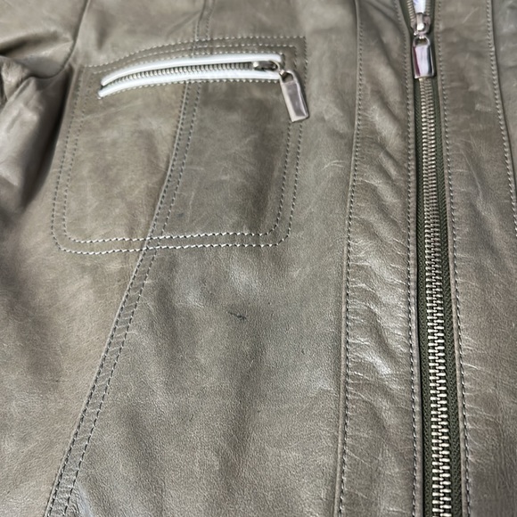Danier Leather Jacket - Picture 7 of 13